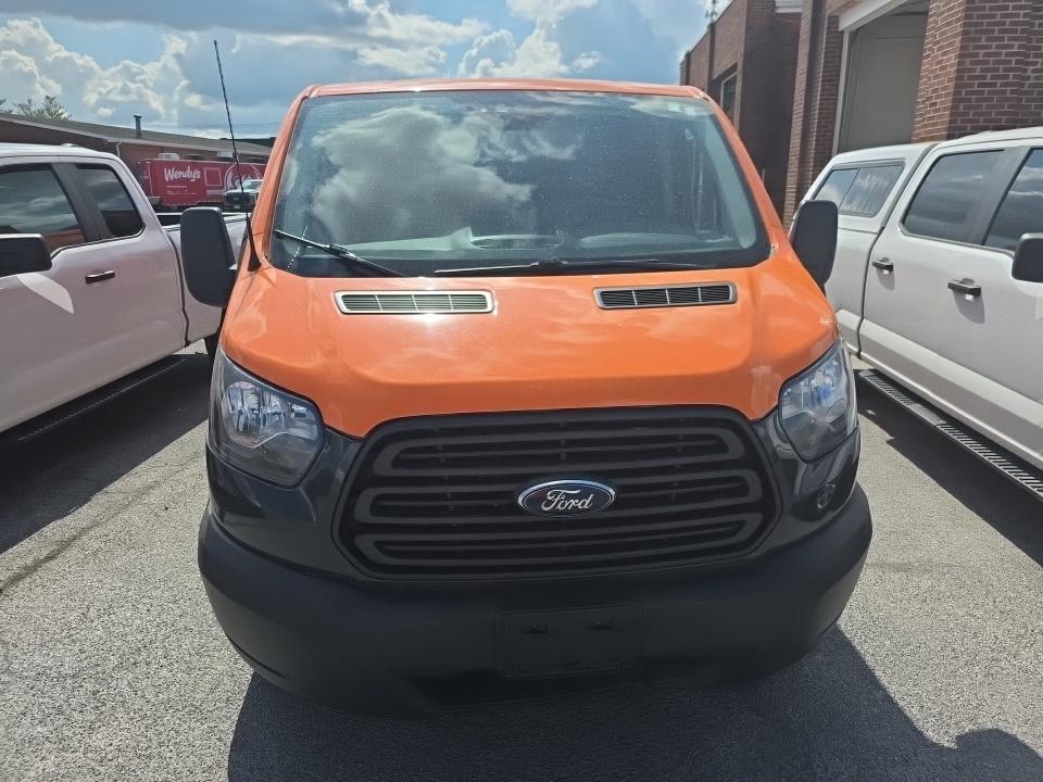 FORD TRANSIT 150 - 3