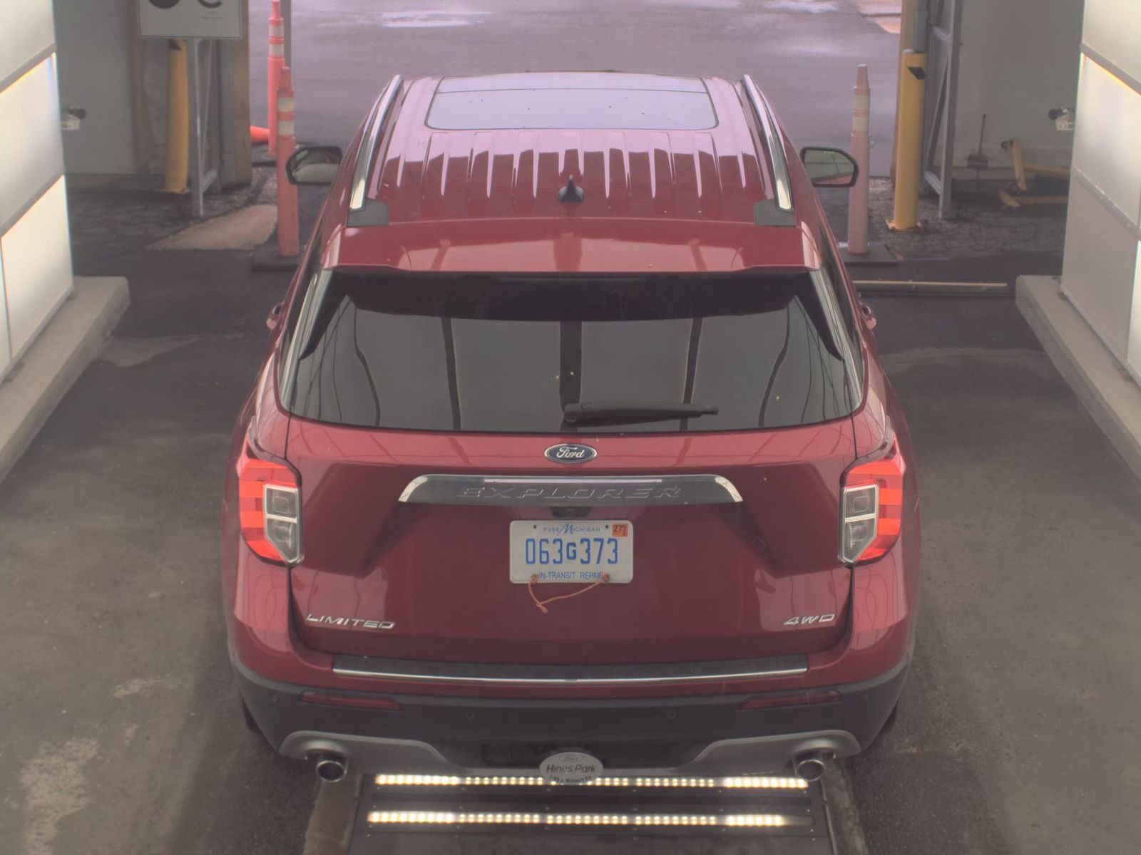 FORD EXPLORER - 7