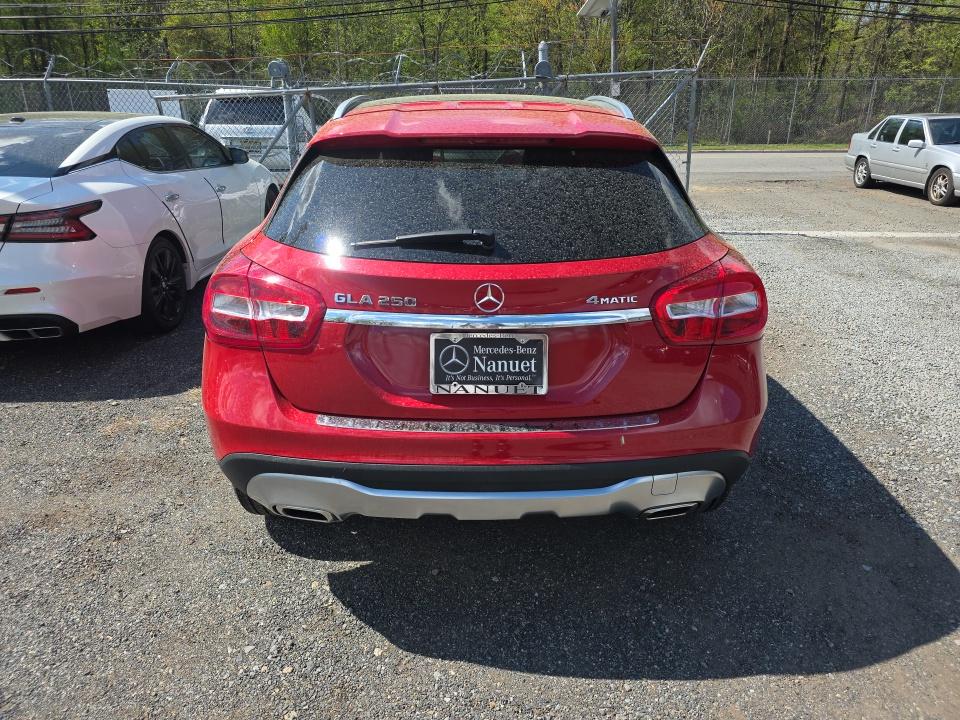 MERCEDES-BENZ GLA-CLASS - 6