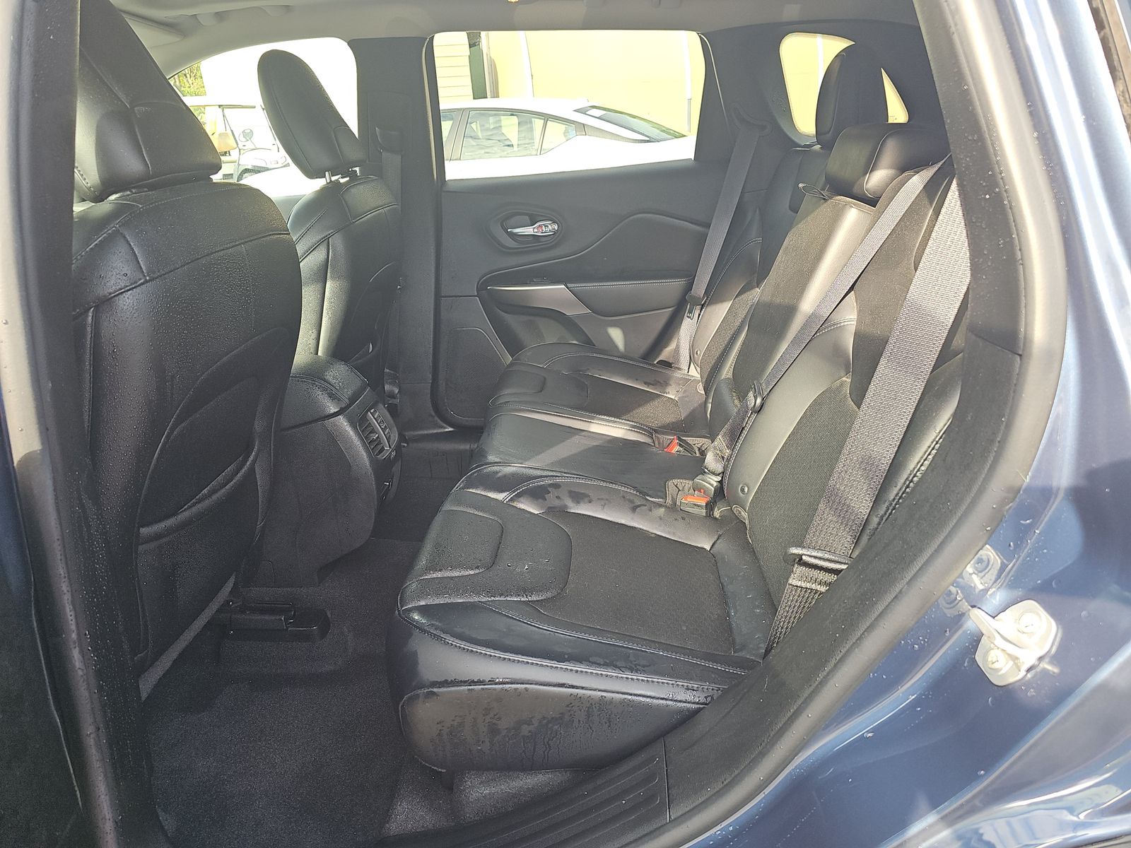 JEEP LATITUDE PLUS - 8