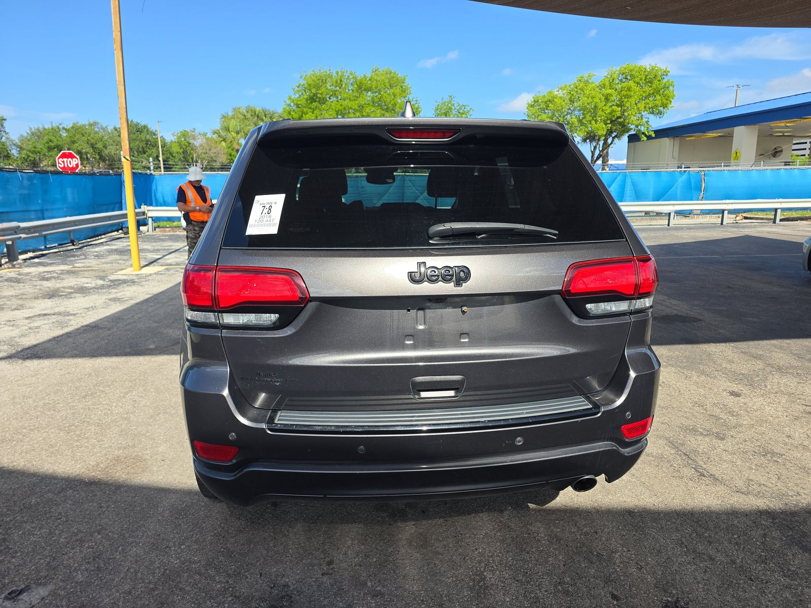 JEEP LAREDO ALTITUDE EDITION - 6