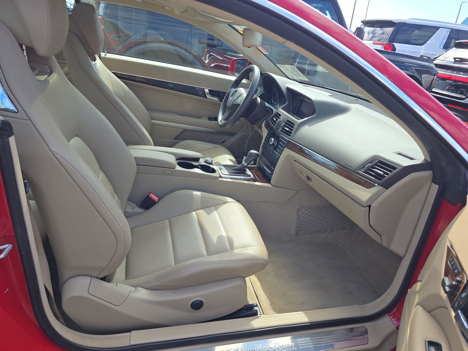 MERCEDES-BENZ E-CLASS - 9