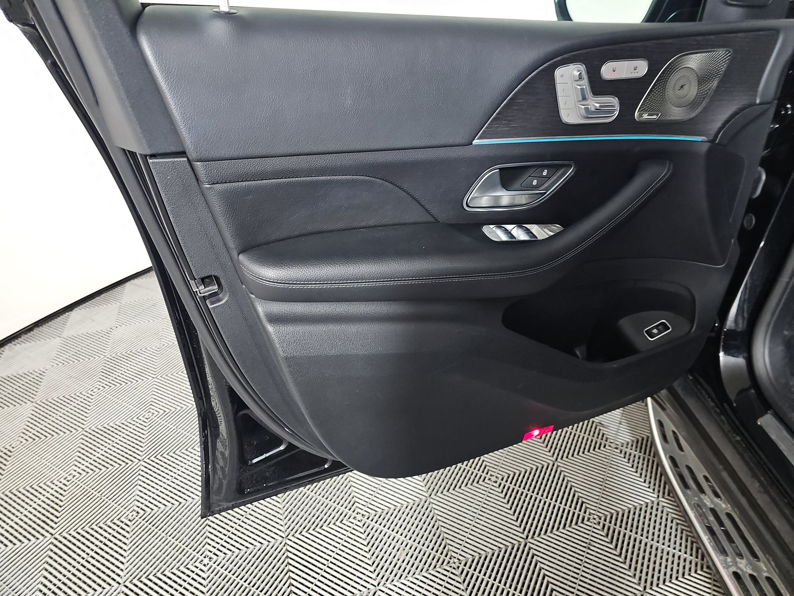 MERCEDES-BENZ GLE-CLASS - 10