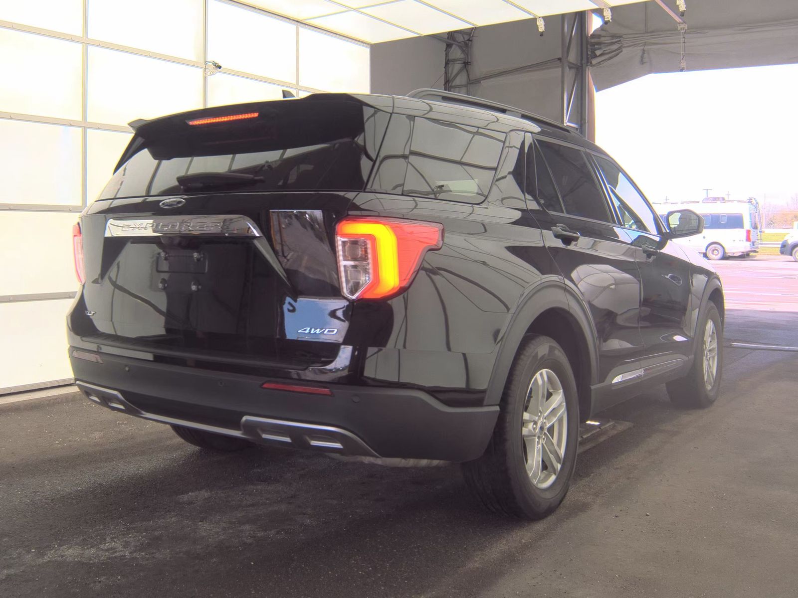 FORD EXPLORER - 6
