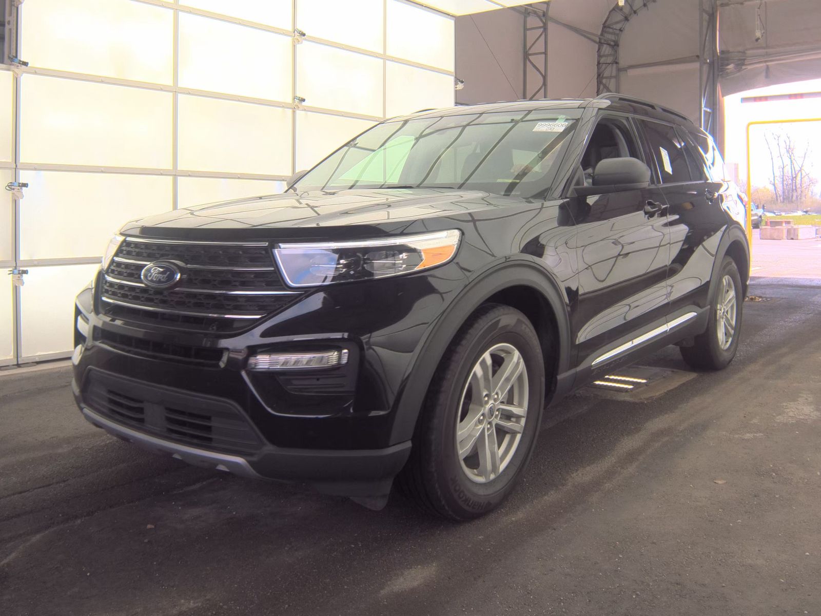 FORD EXPLORER - 1