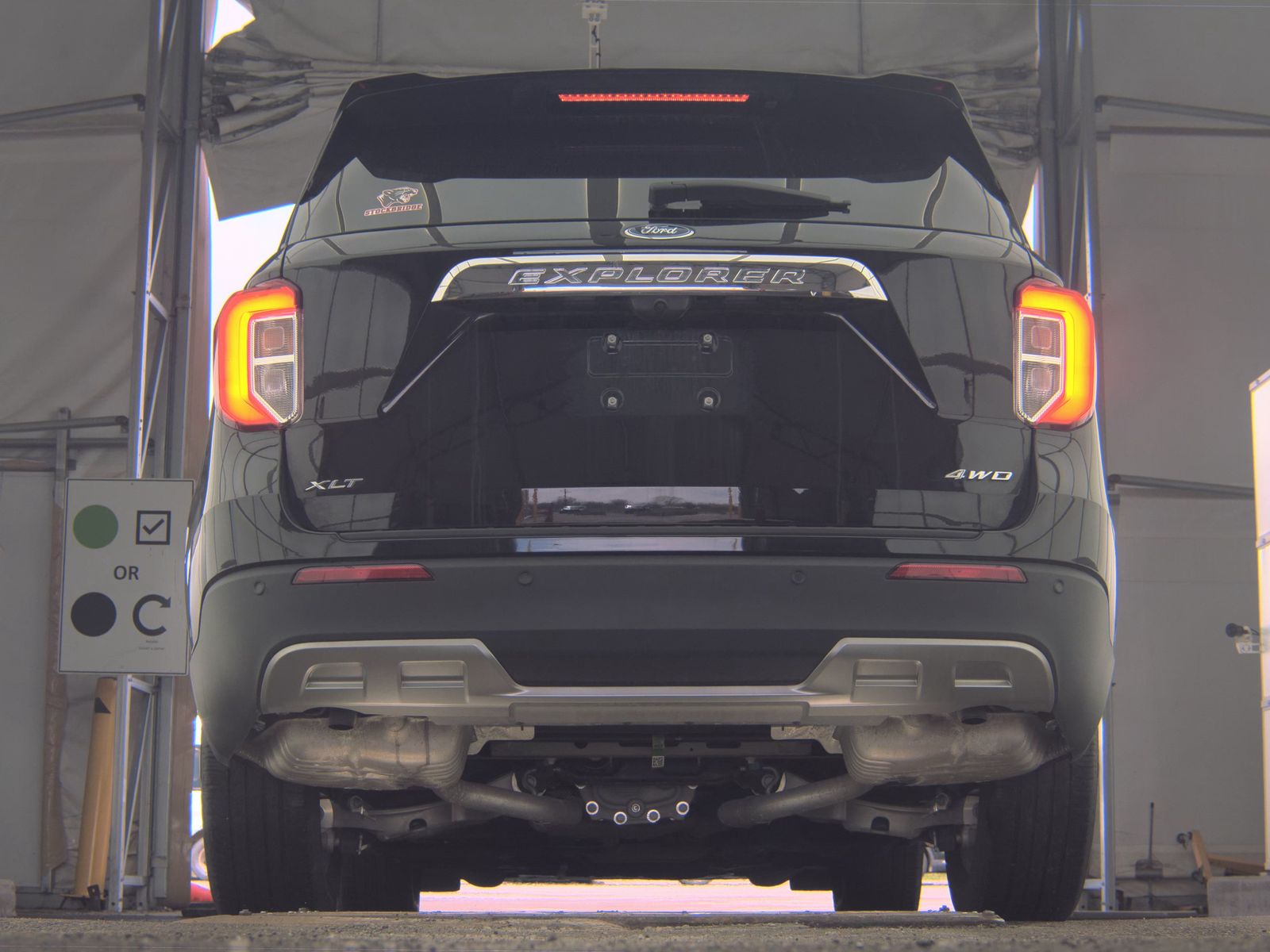 FORD EXPLORER - 8