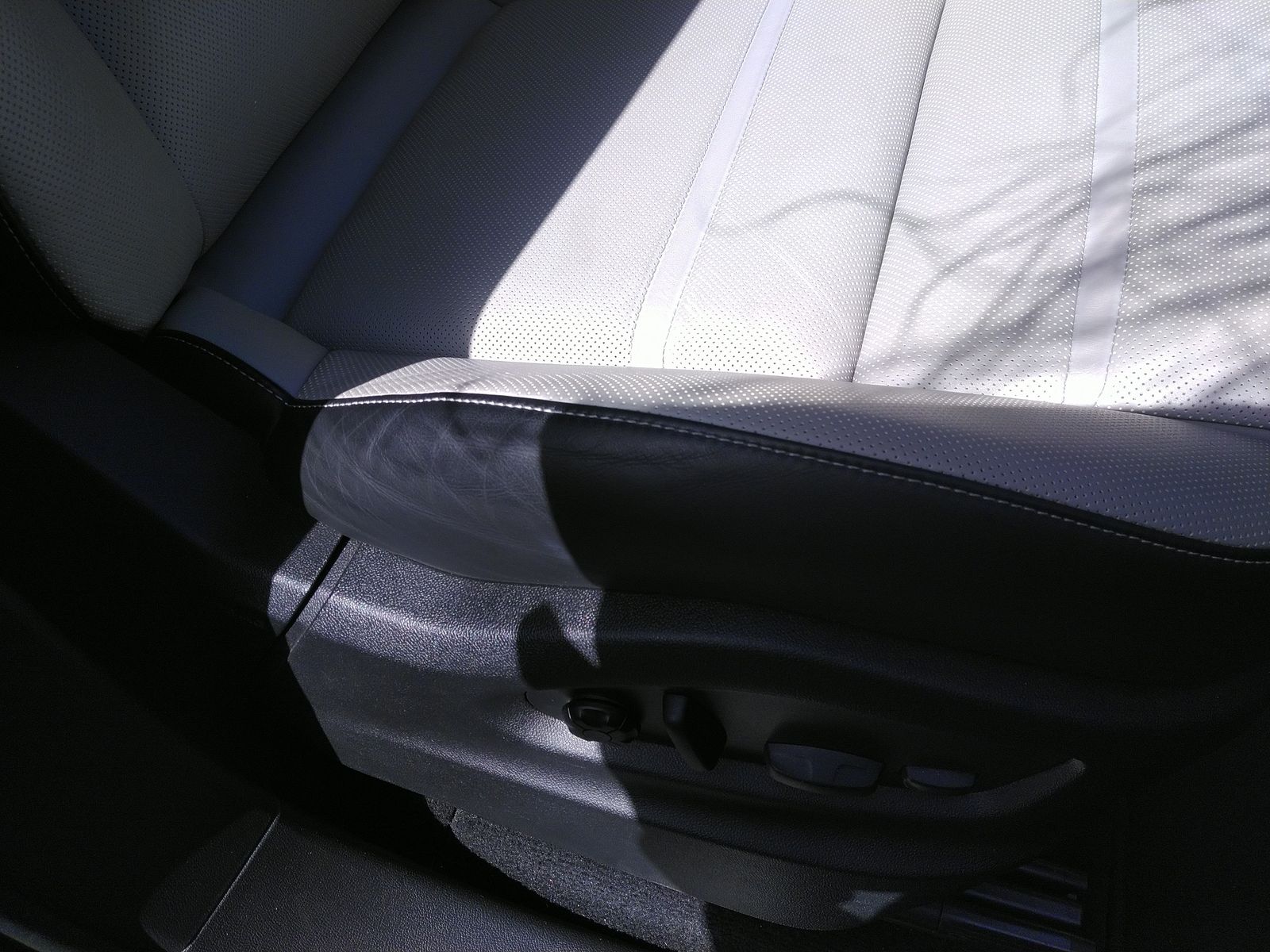 2024 Porsche Cayenne Base AWD