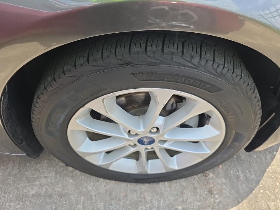 FORD FUSION - 10