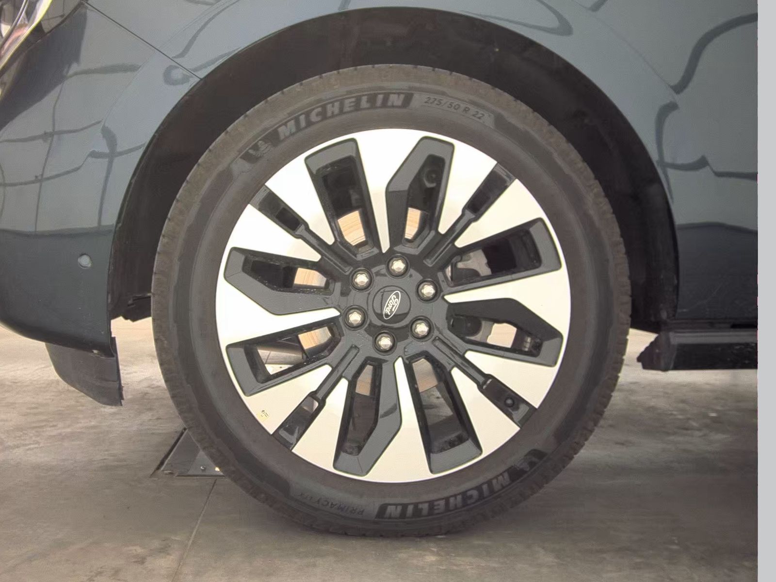 FORD EXPEDITION - 10