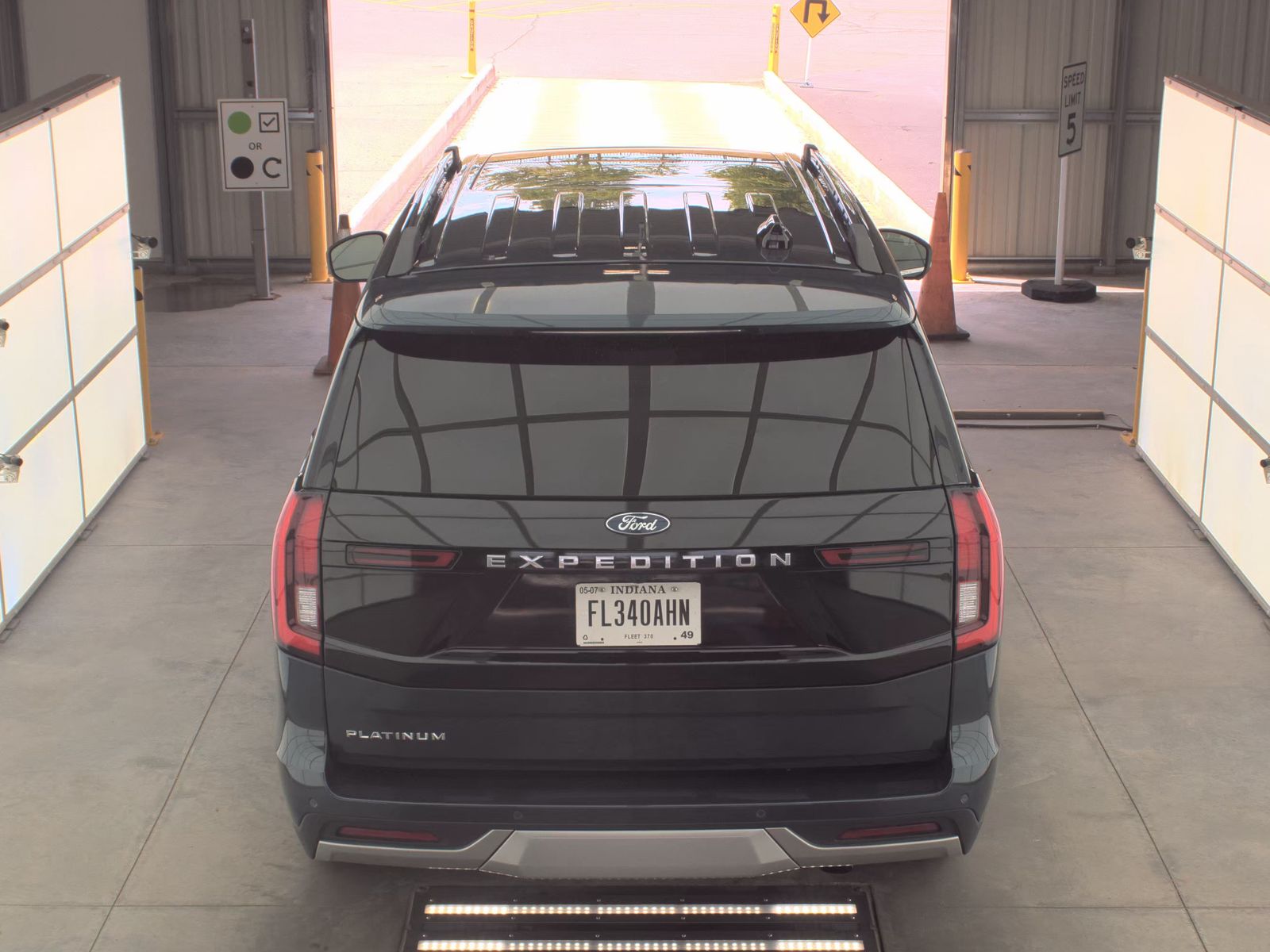 FORD EXPEDITION - 7