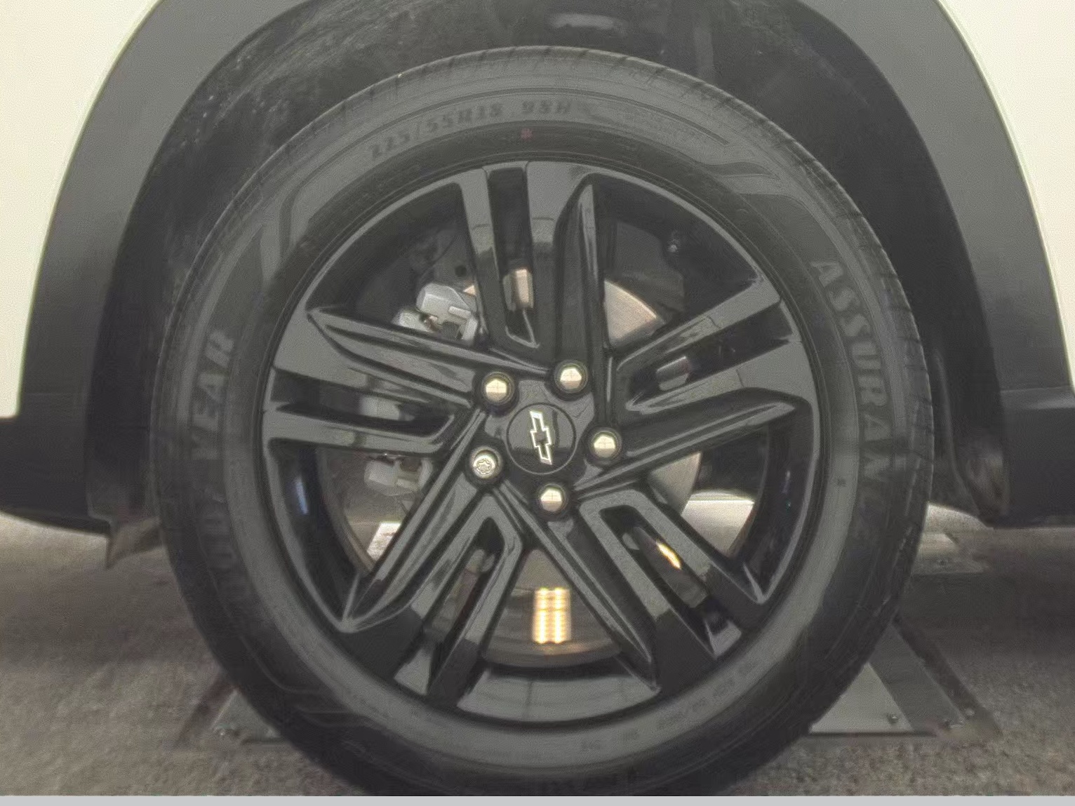 CHEVROLET ACTIV - 10