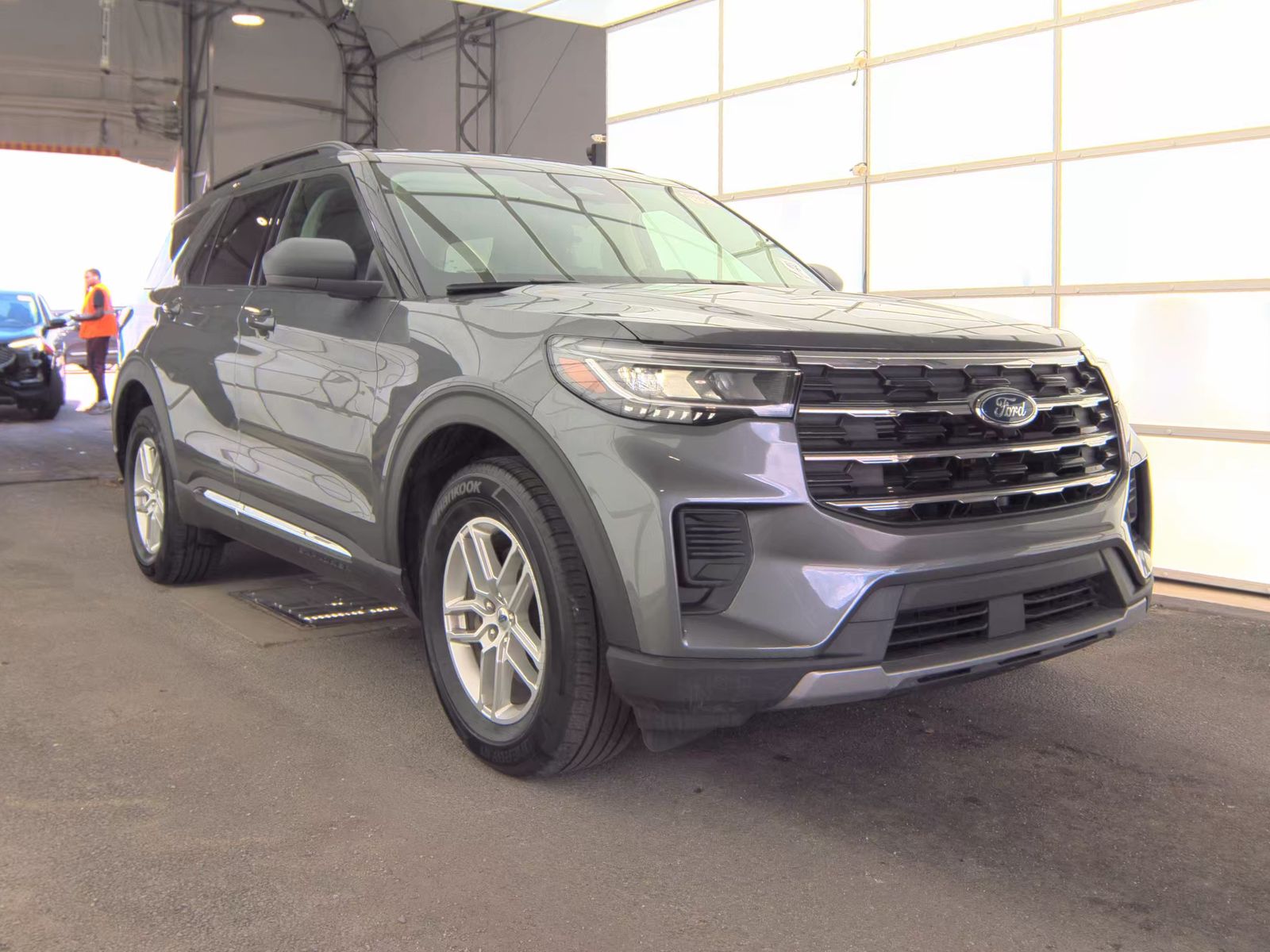 FORD EXPLORER - 5