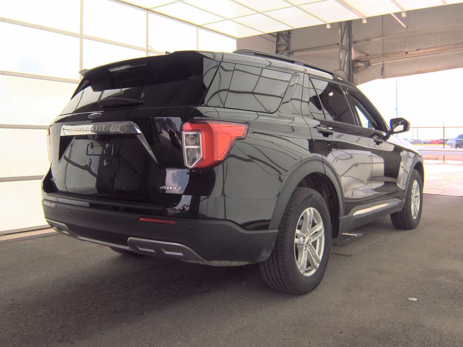 FORD EXPLORER - 6