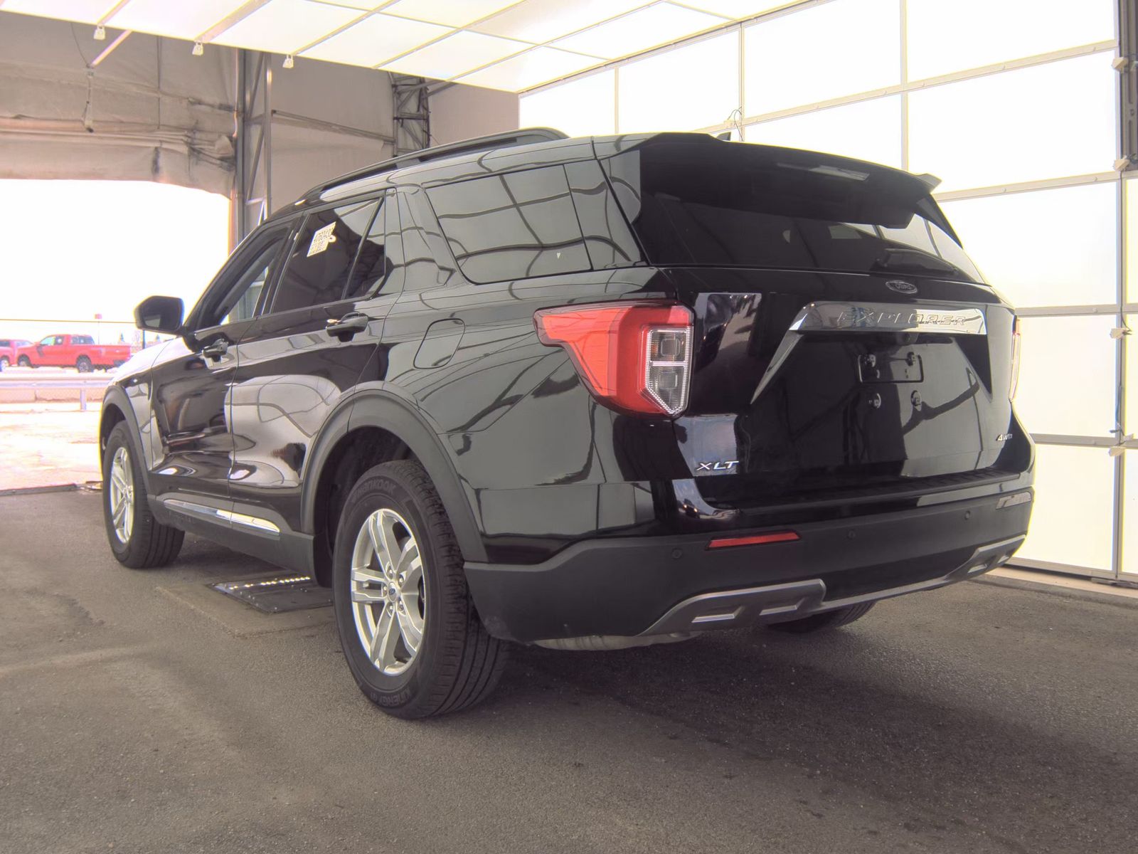 FORD EXPLORER - 9