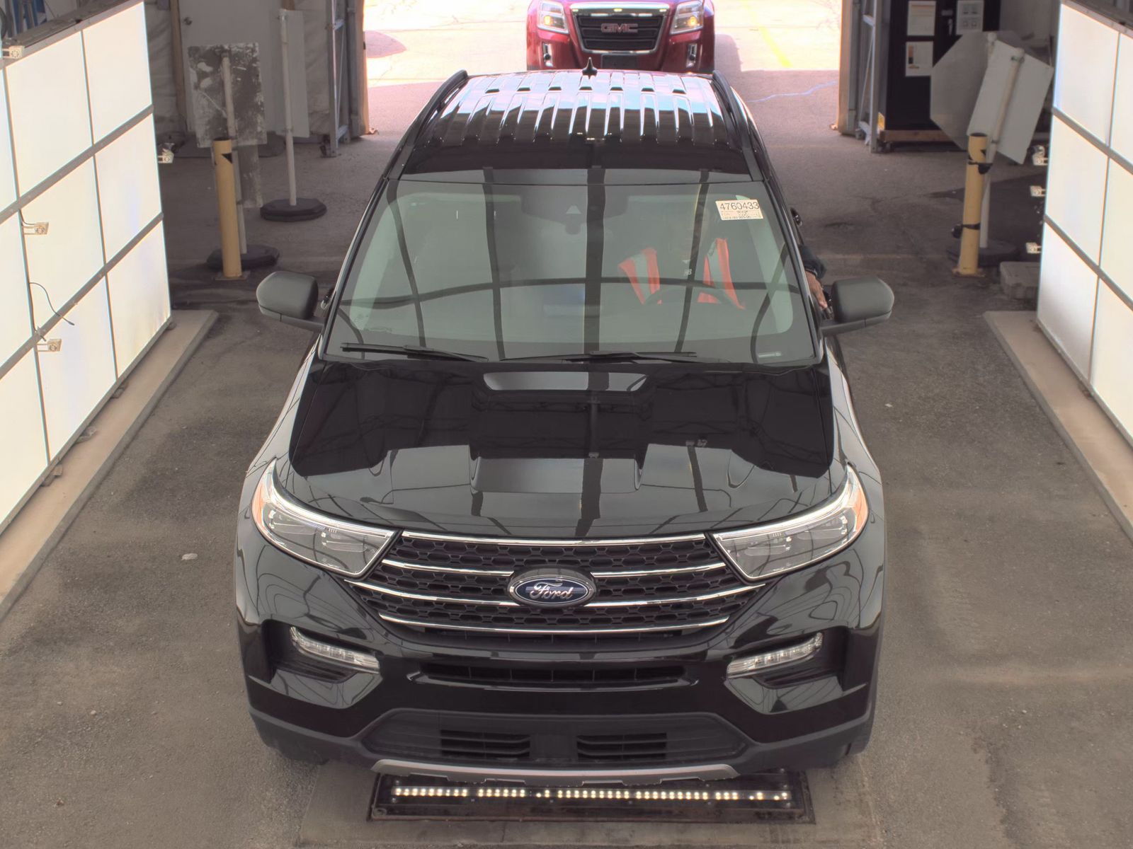 FORD EXPLORER - 3