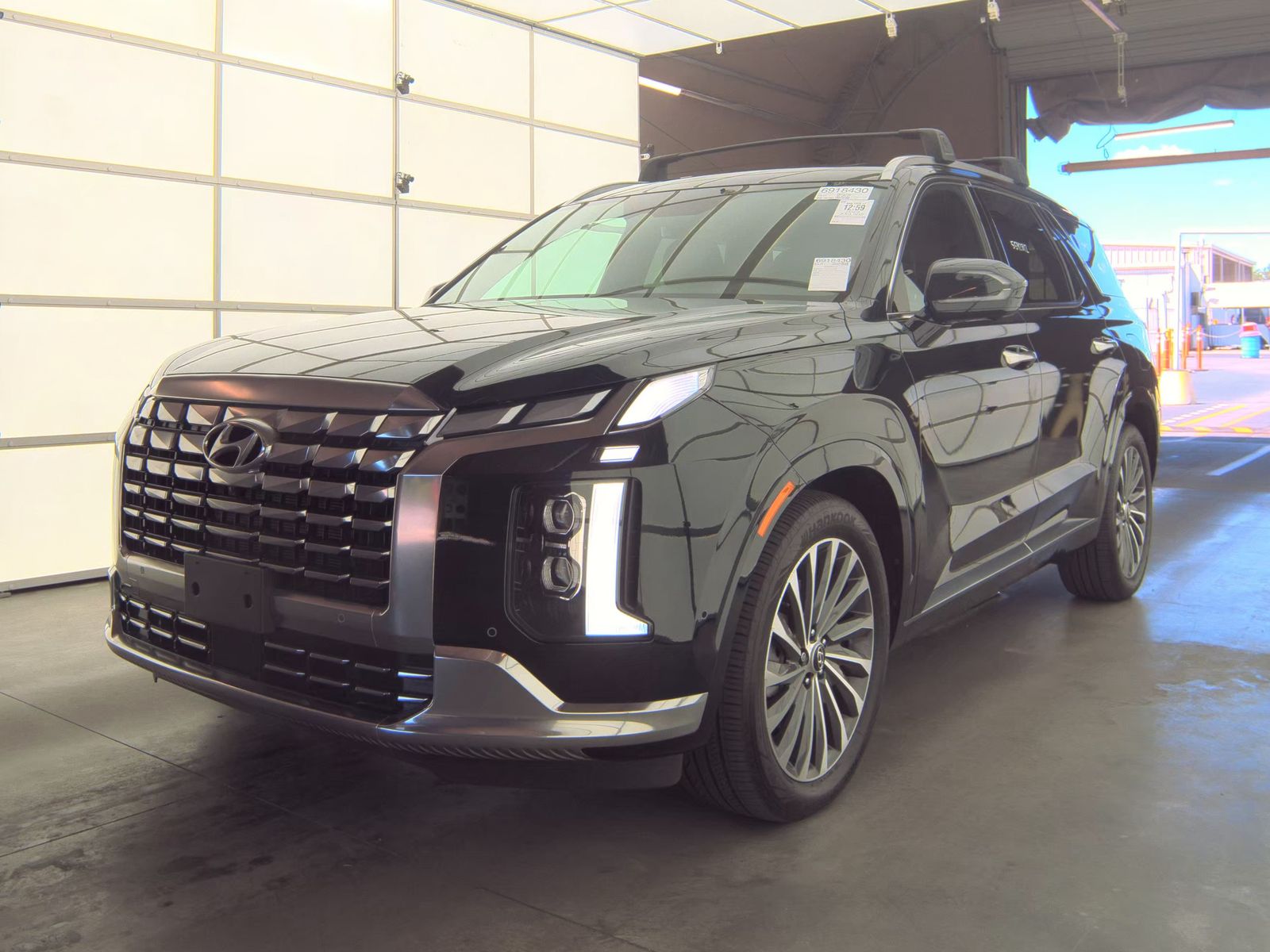 HYUNDAI CALLIGRAPH - 1