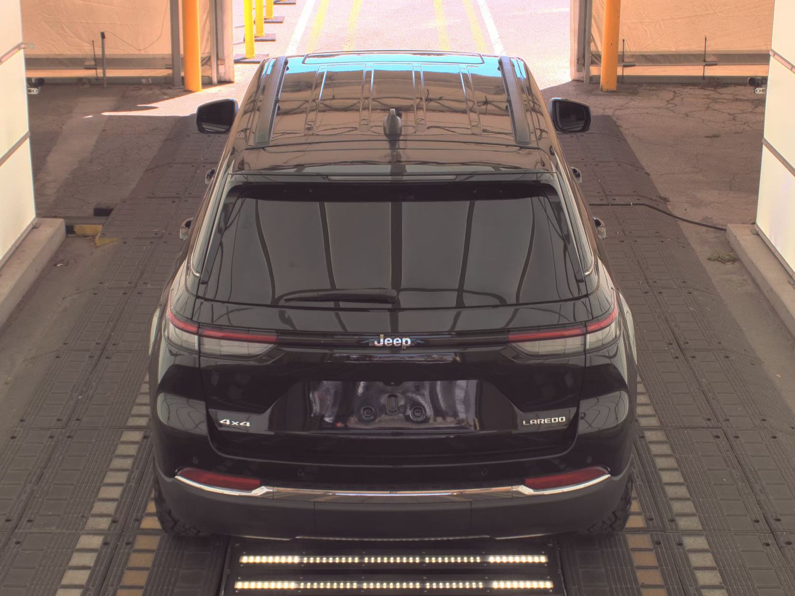 JEEP LAREDO - 7