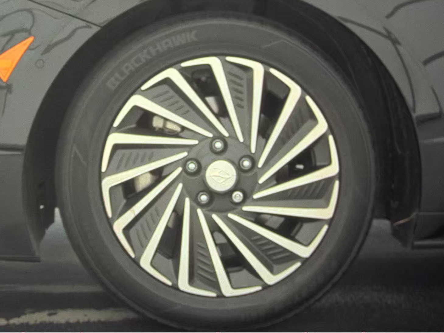 HYUNDAI LIMITED - 10