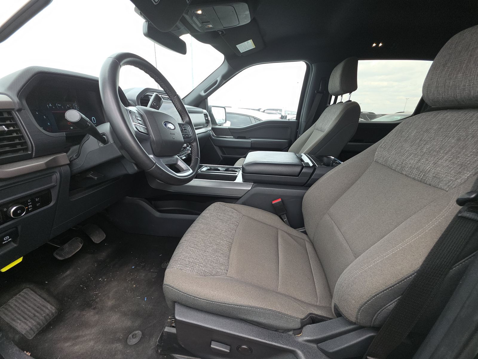 FORD F-150 - 8