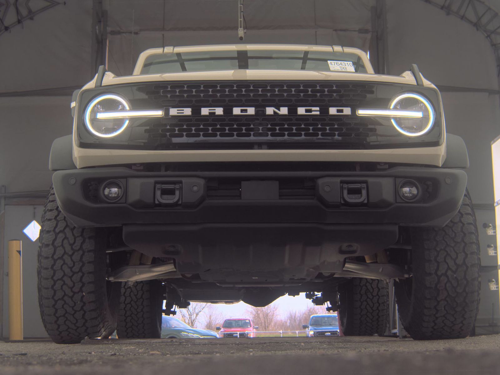 FORD BRONCO - 4