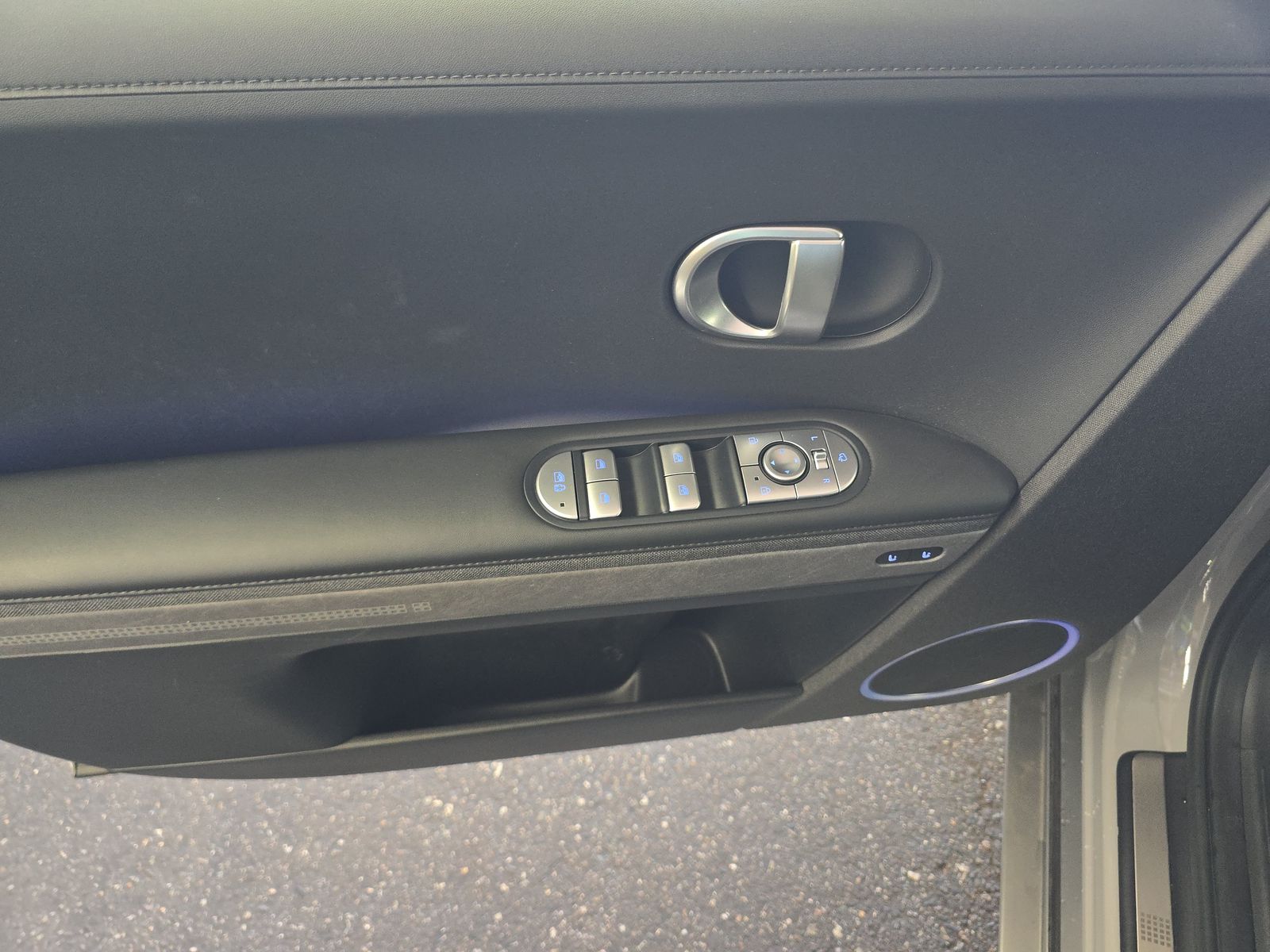 HYUNDAI LIMITED - 10