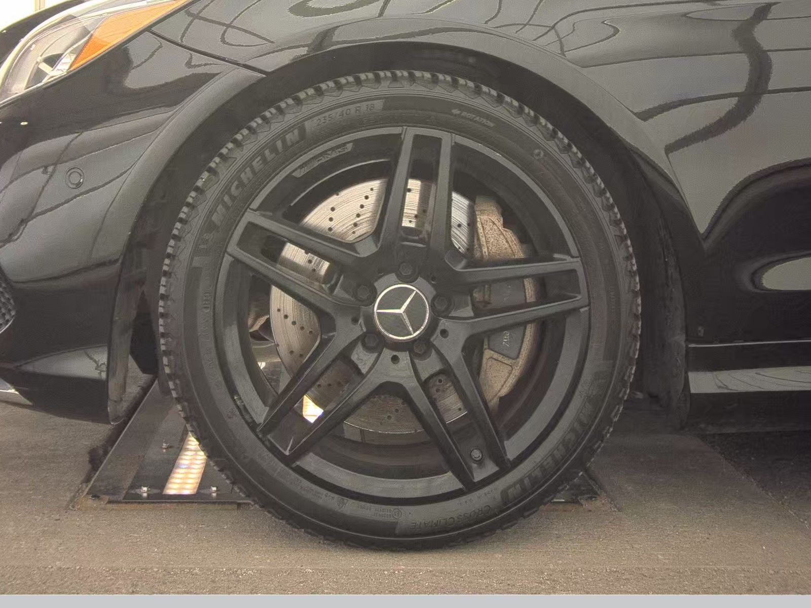 MERCEDES-BENZ E-CLASS - 10