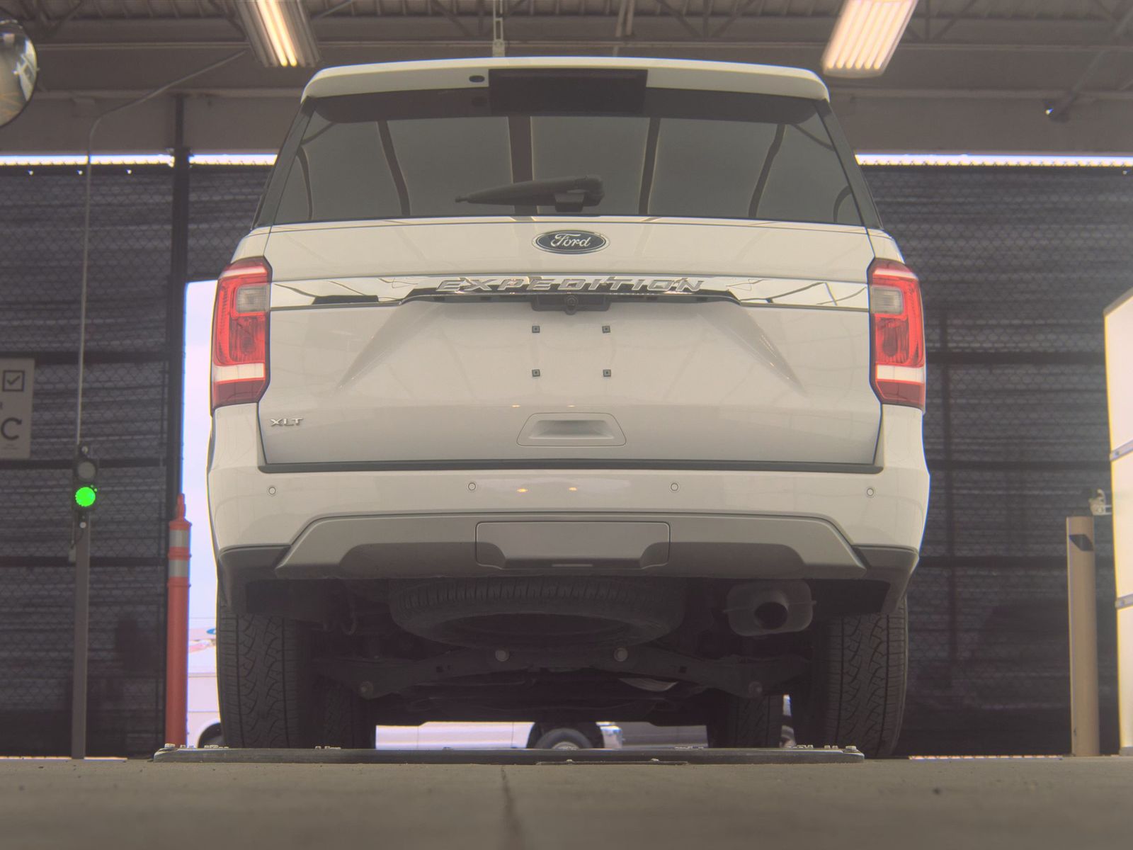 FORD EXPEDITION - 8