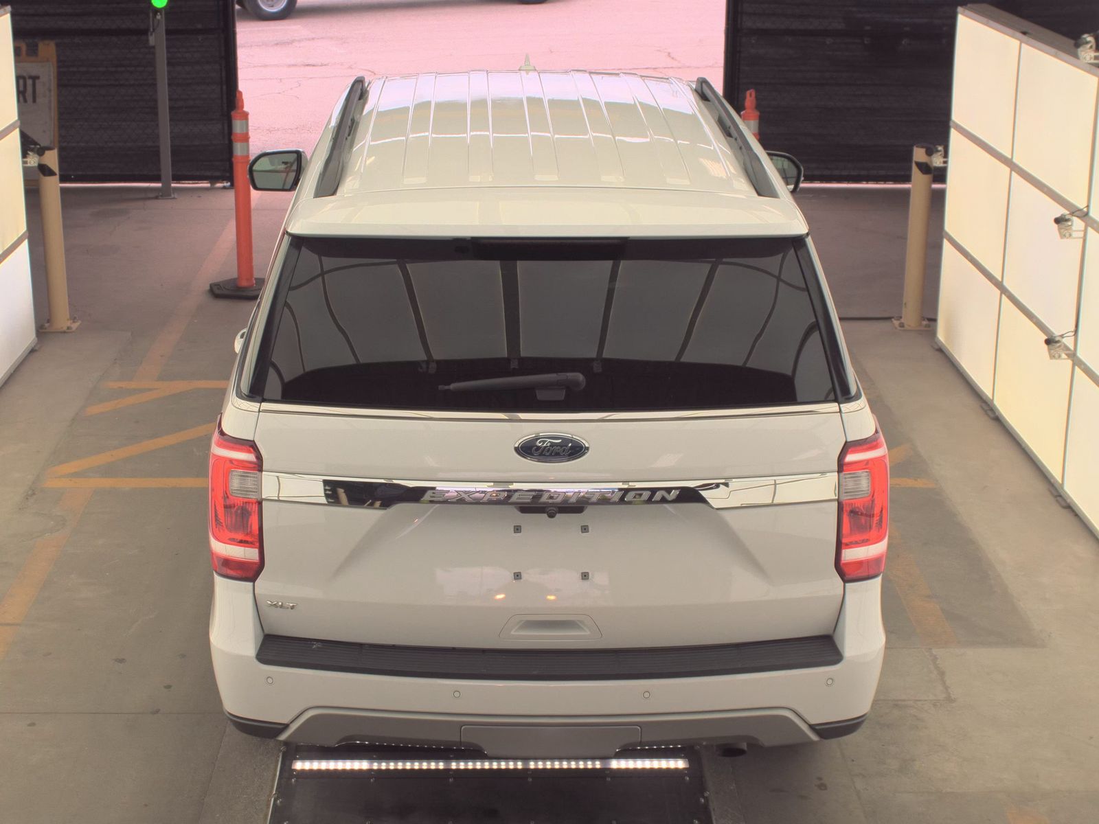 FORD EXPEDITION - 7