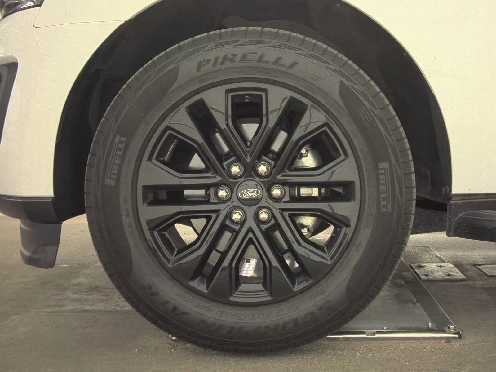 FORD EXPEDITION - 10