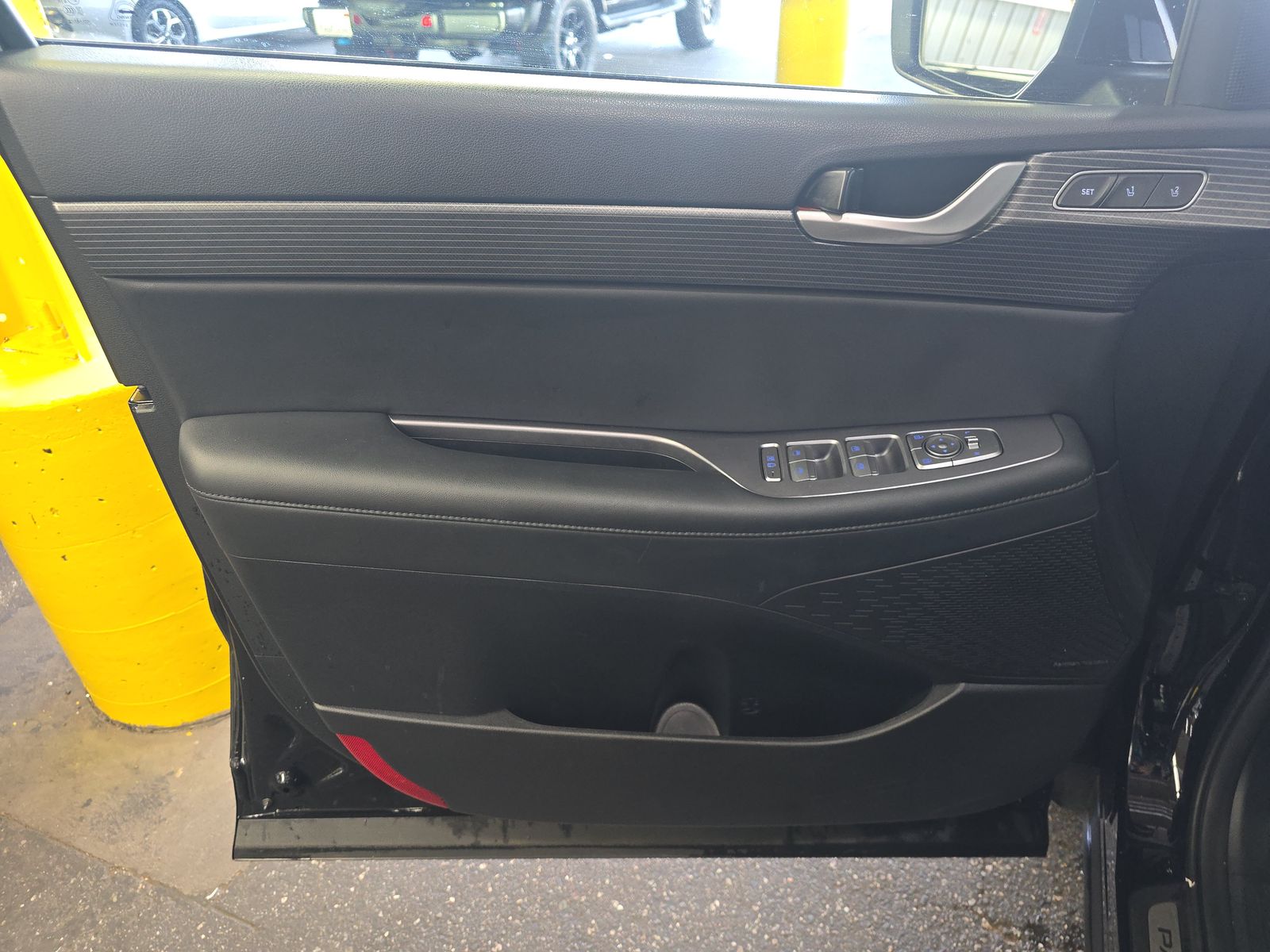 HYUNDAI LIMITED - 10