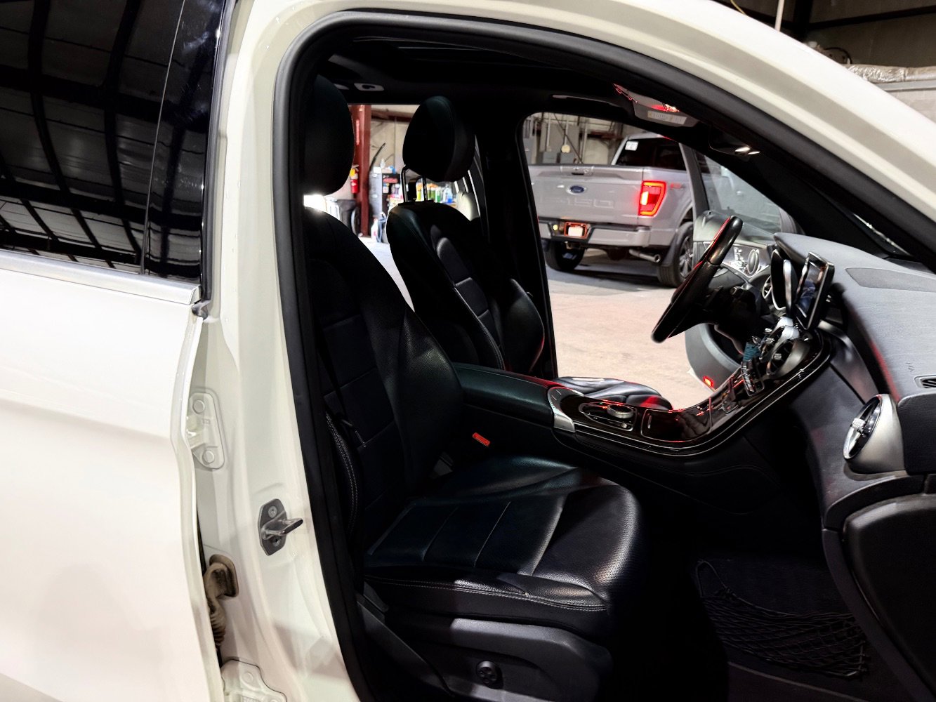 2018 Mercedes-Benz GLC GLC 300 RWD