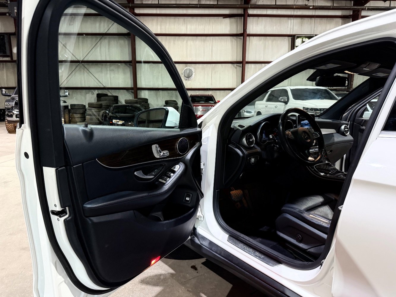 2018 Mercedes-Benz GLC GLC 300 RWD