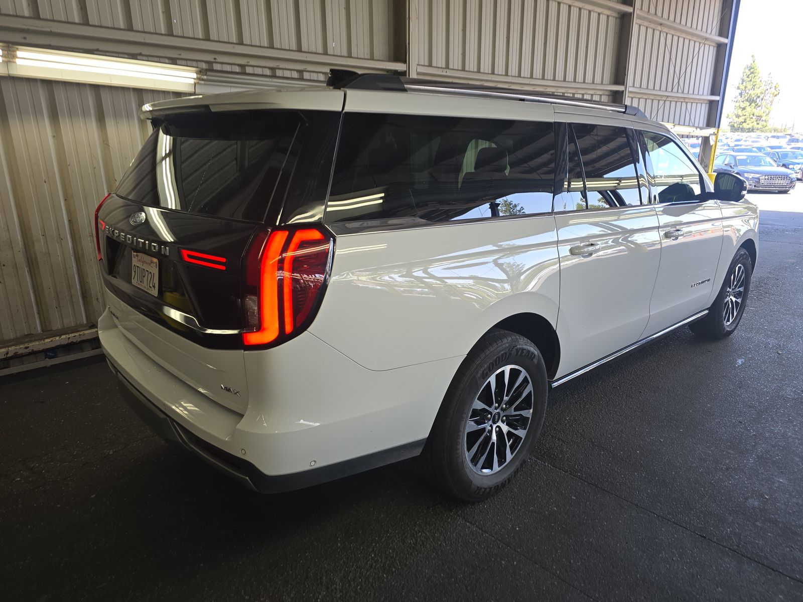 FORD EXPEDITION MAX - 5