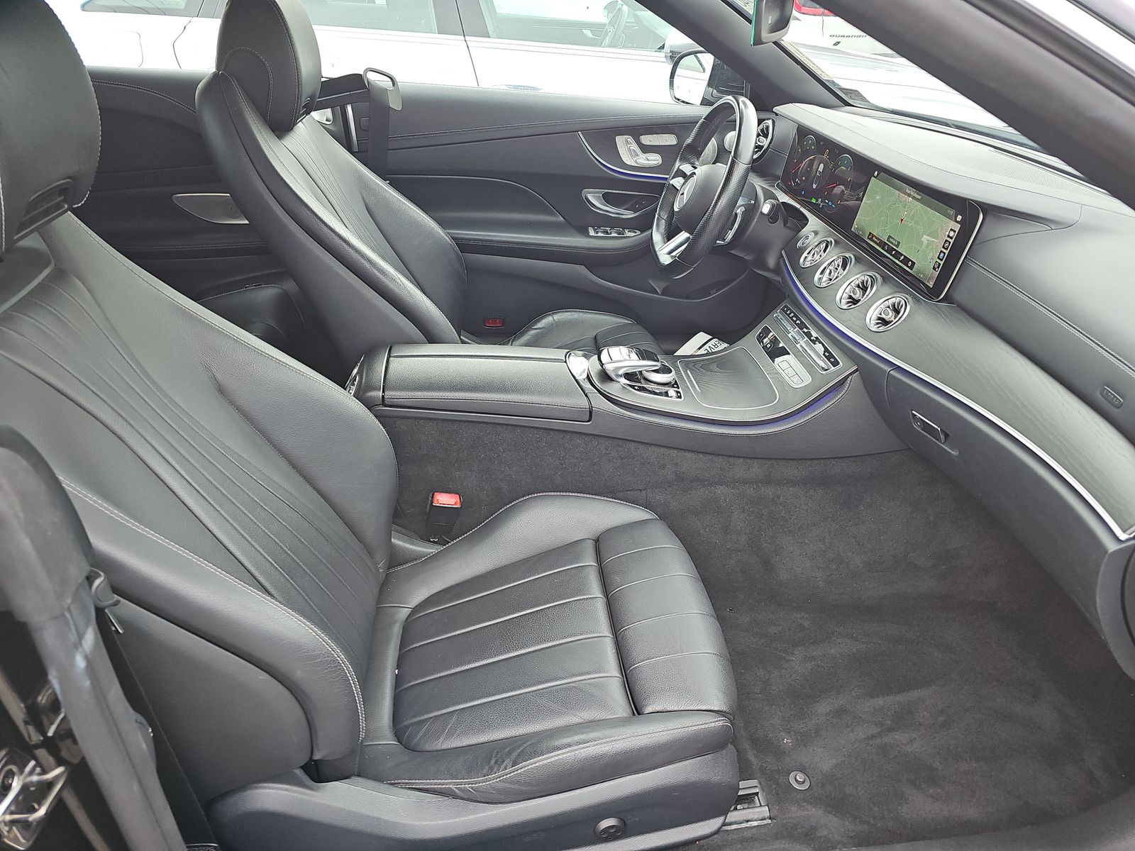 MERCEDES-BENZ E-CLASS - 9