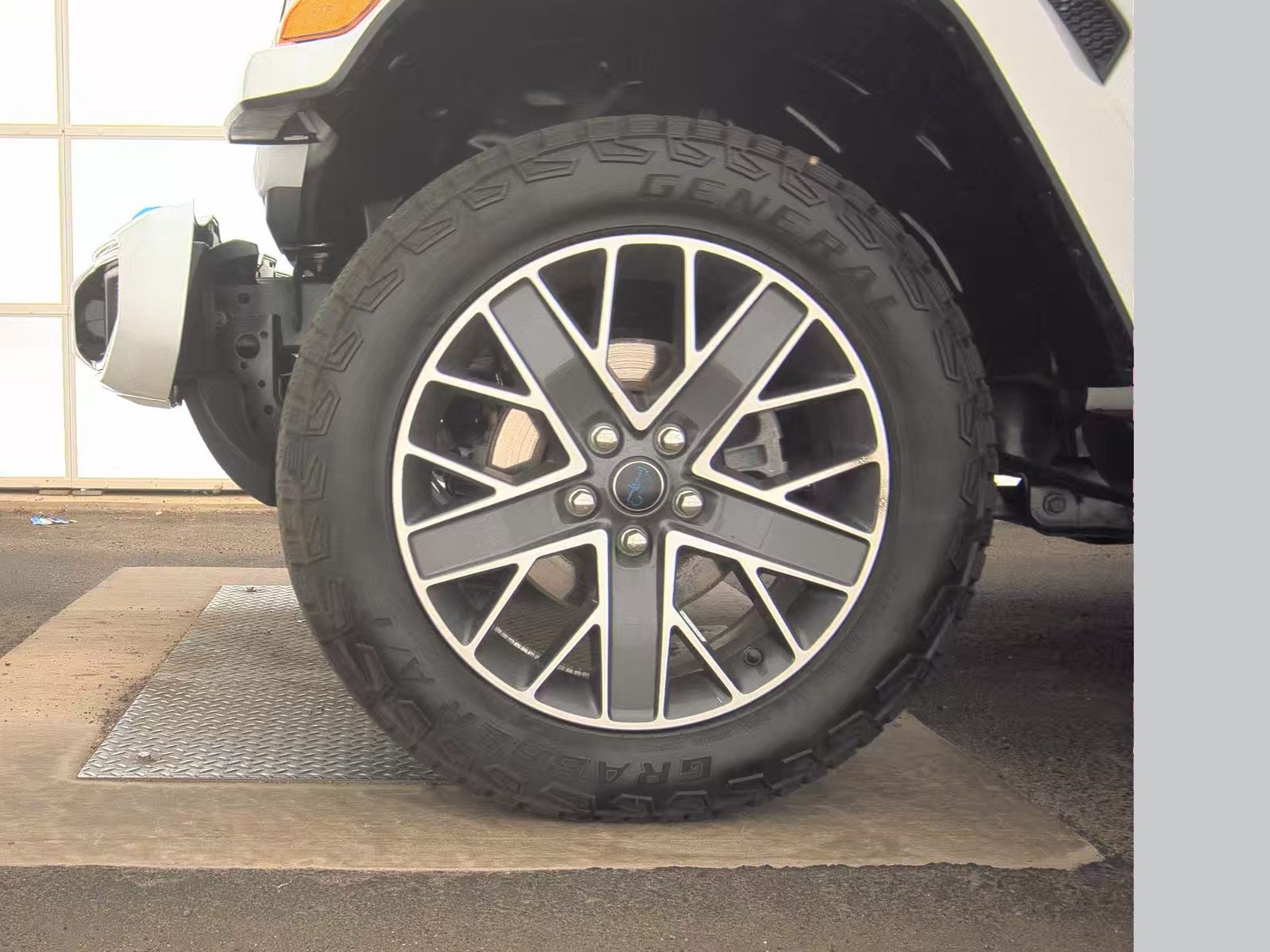 JEEP HIGH ALTIT - 10