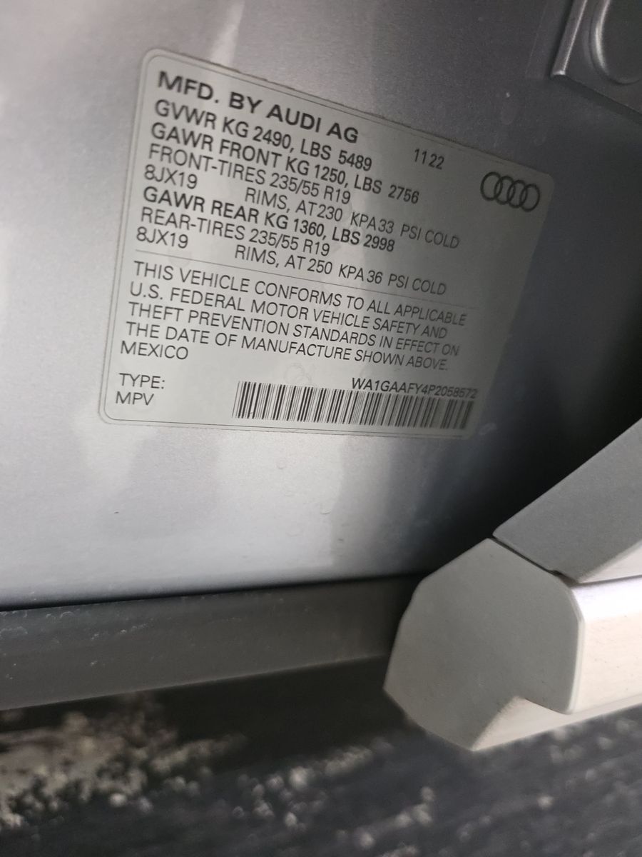 2023 Audi Q5 S line Premium AWD