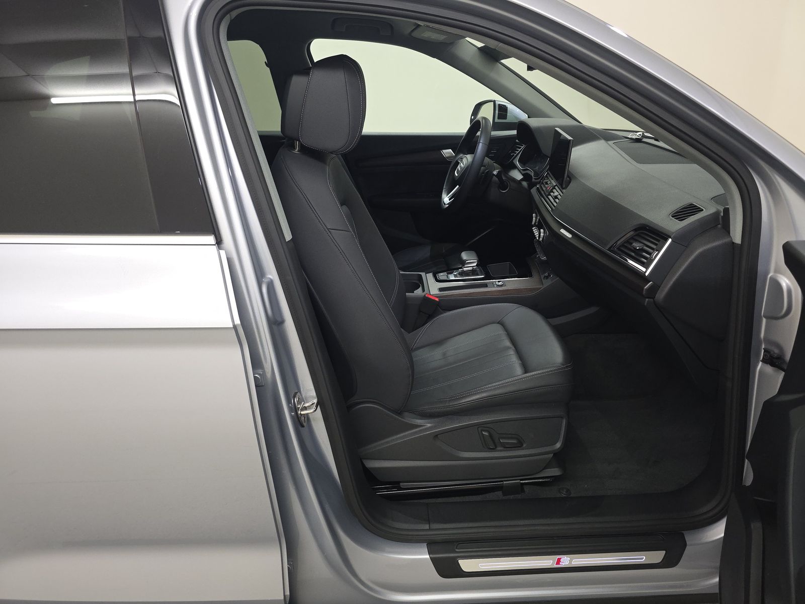 2023 Audi Q5 S line Premium AWD