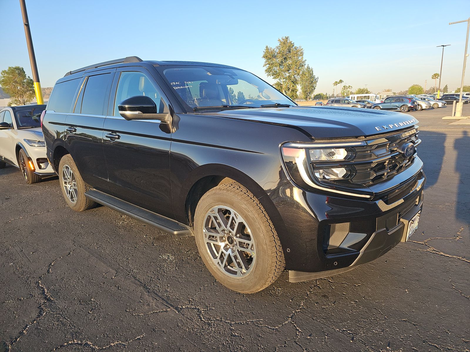 FORD EXPEDITION - 4