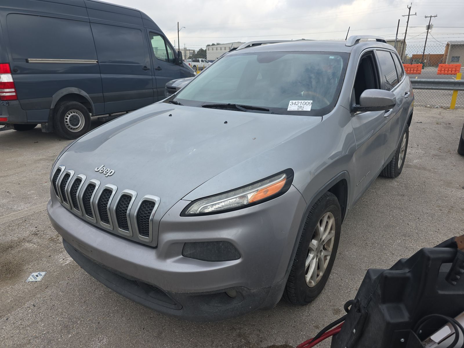 JEEP LATITUDE - 1