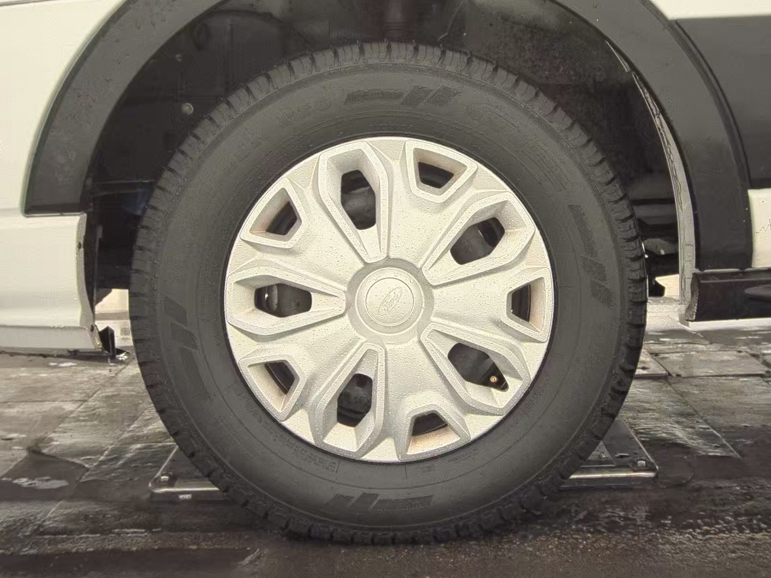 FORD TRANSIT 350 - 10