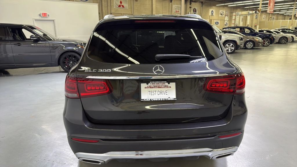 MERCEDES-BENZ GLC - 10