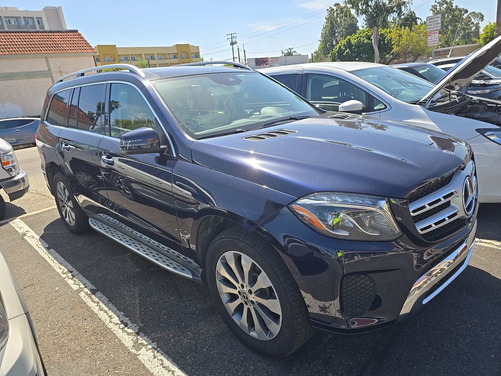 MERCEDES-BENZ GLS - 4