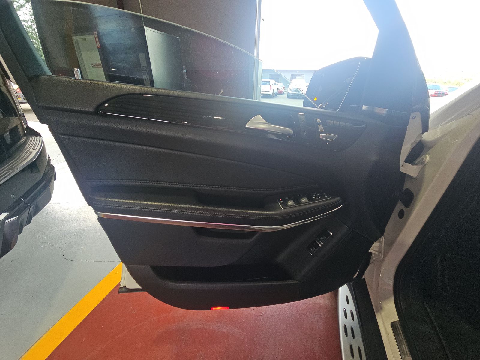 MERCEDES-BENZ GLS-CLASS - 10