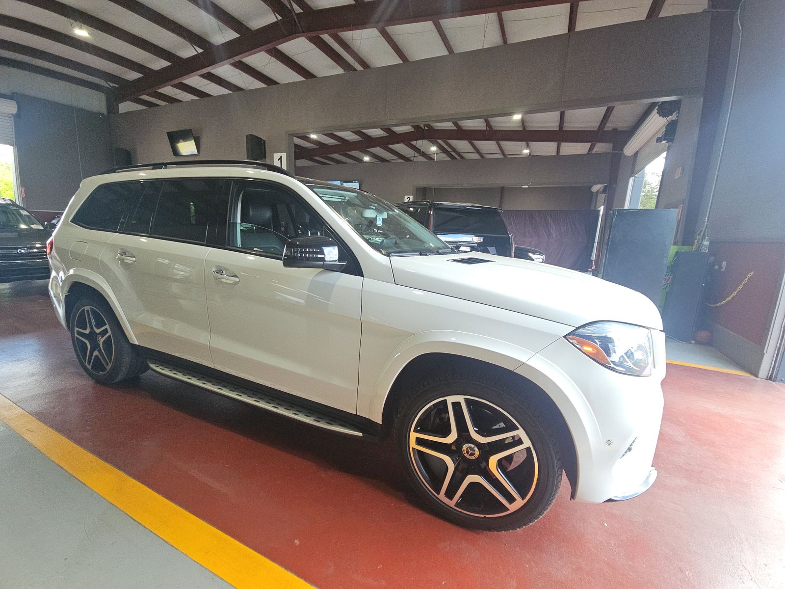 MERCEDES-BENZ GLS-CLASS - 4