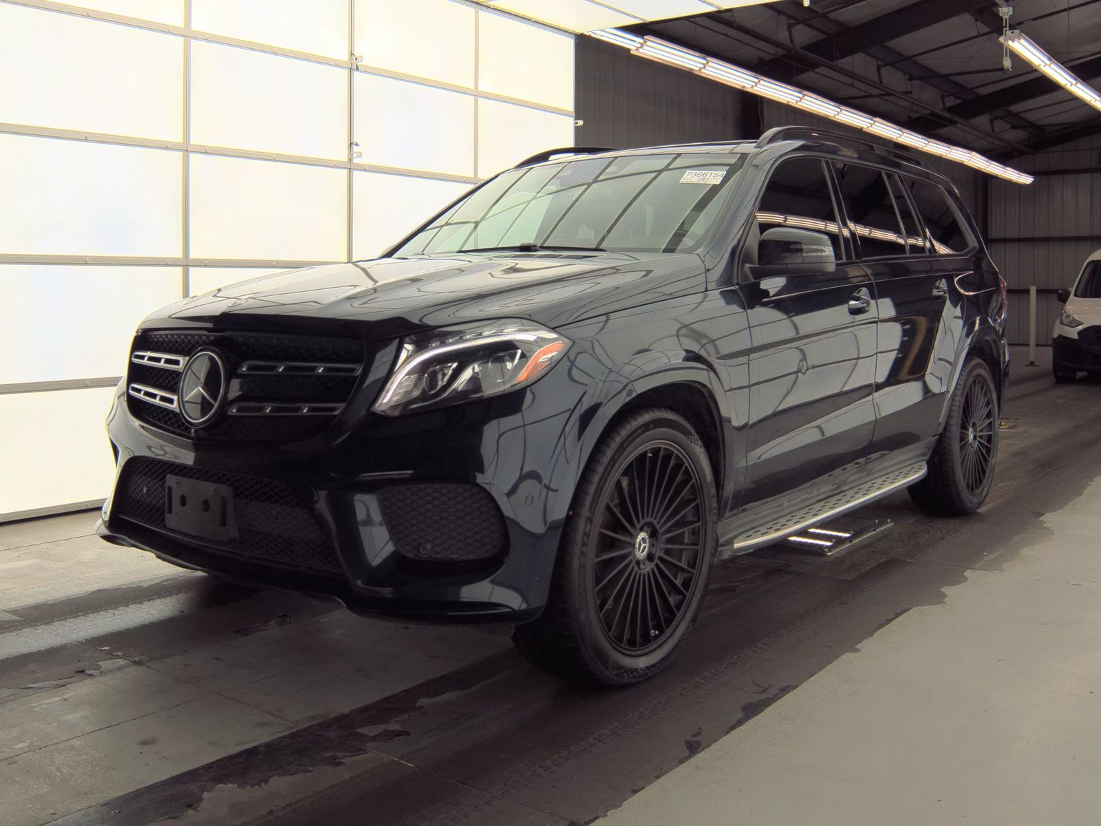 MERCEDES-BENZ GLS - 1