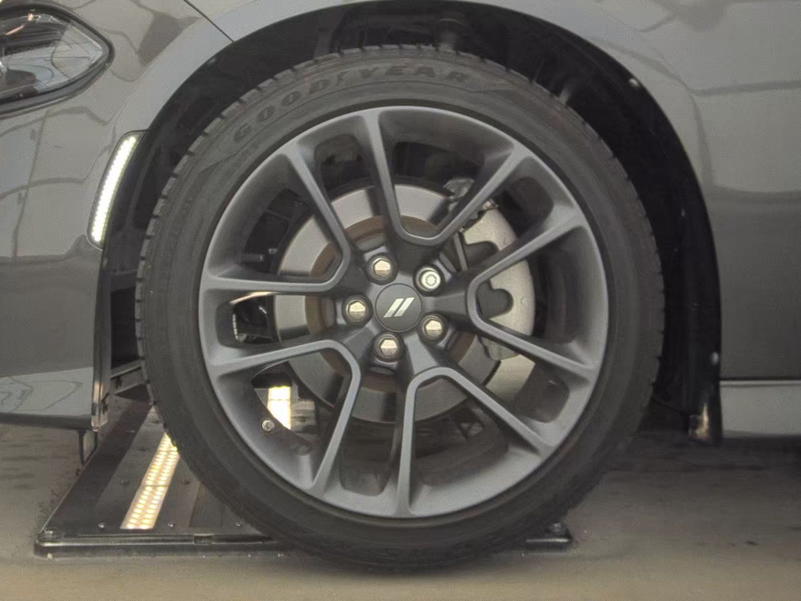 DODGE CHALLENGER - 10