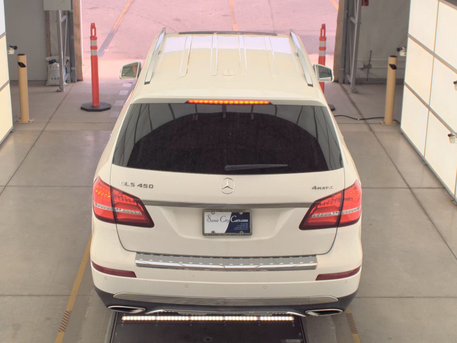 MERCEDES-BENZ GLS - 7