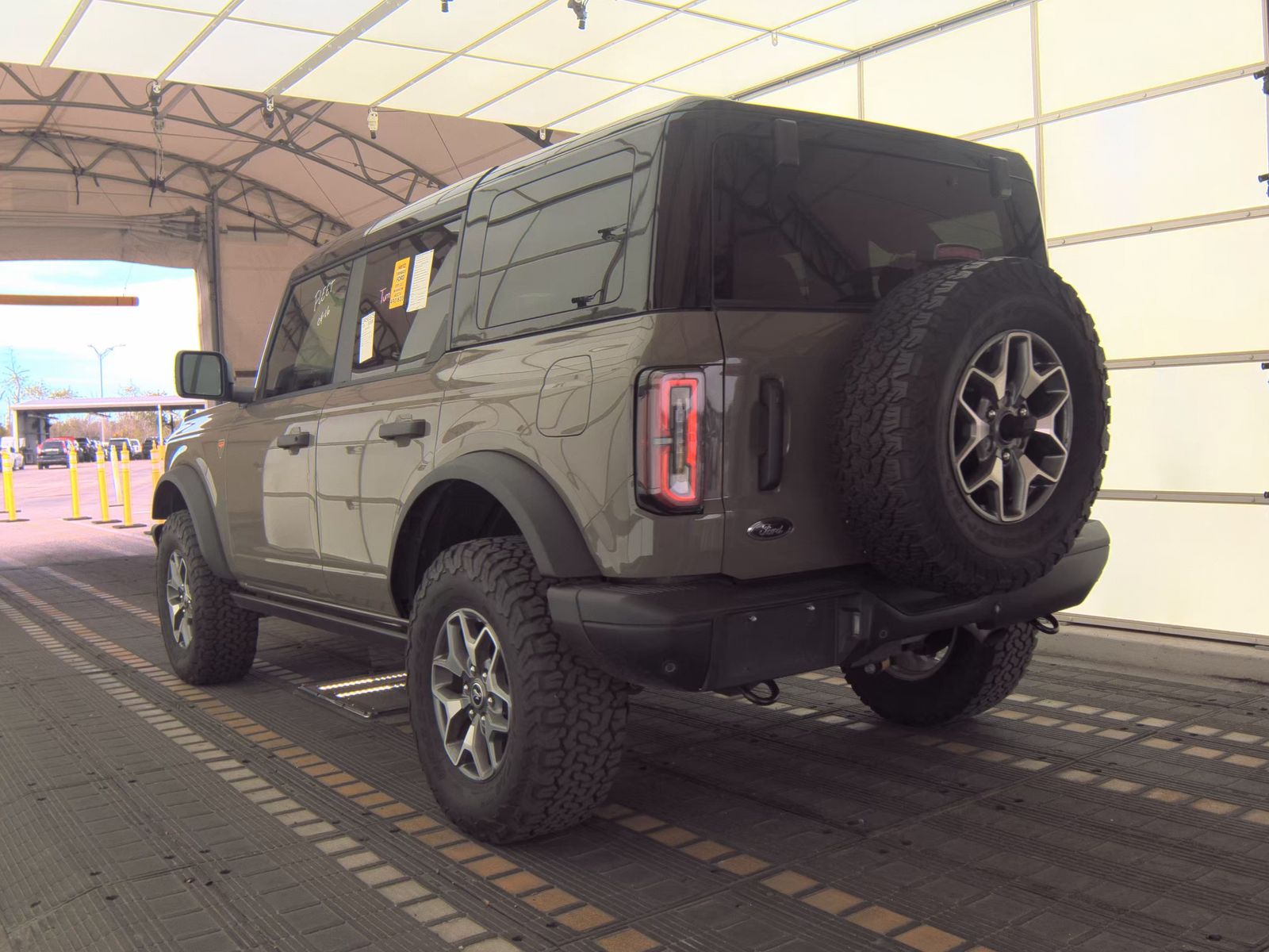 FORD BRONCO - 9