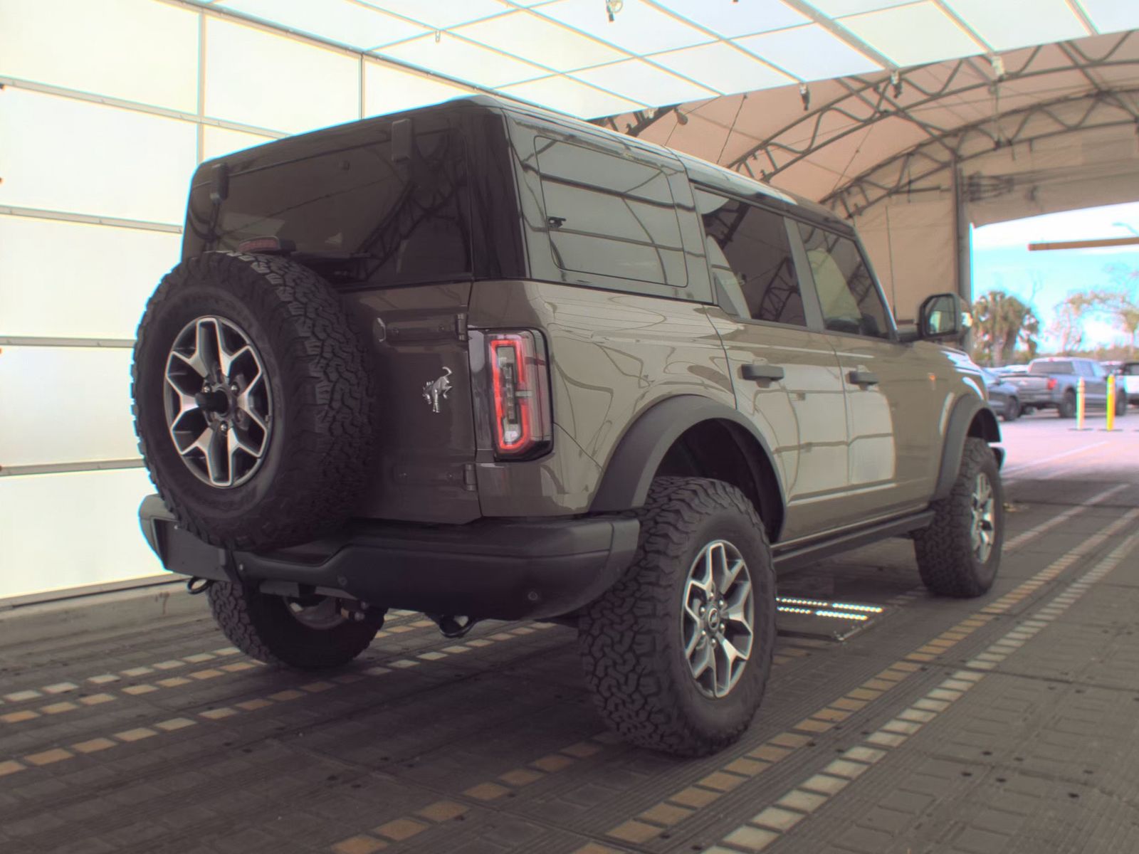 FORD BRONCO - 6