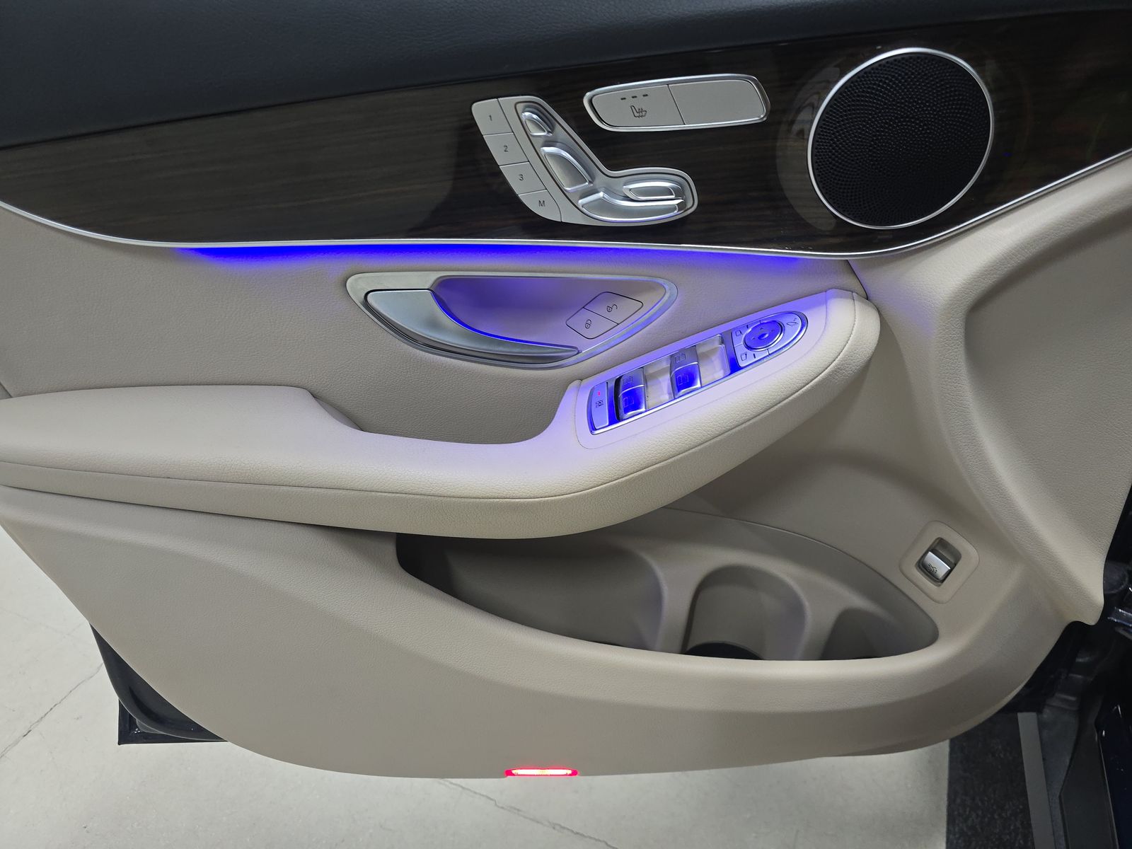 MERCEDES-BENZ GLC-CLASS - 10